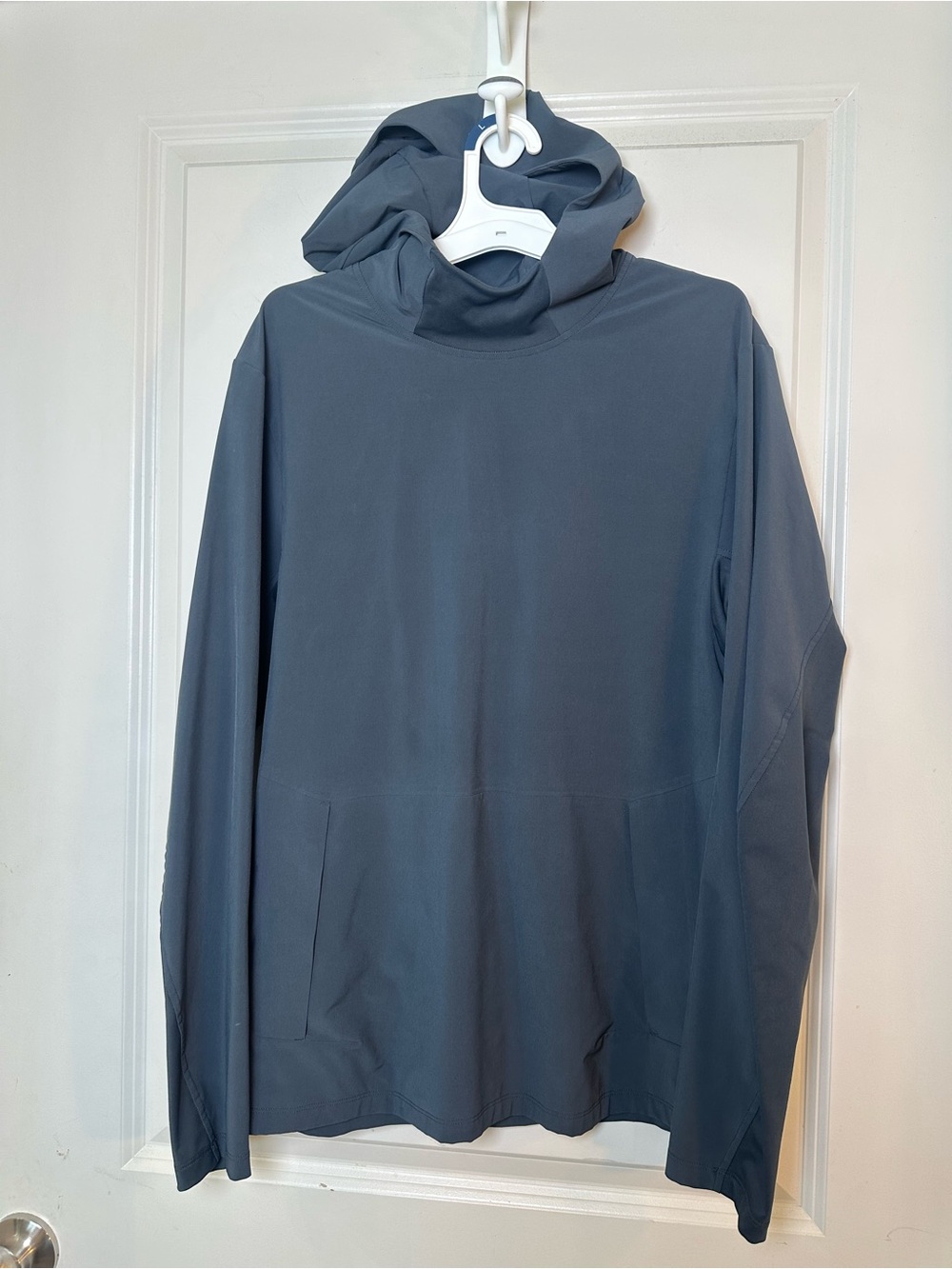 LULULEMON Chill Motion Melanite Grey Pullover Hoodie, Medium